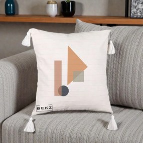 Perna Decorativa Geometric Bauhaus Triunghi, 40x40 cm, Bej cu Franjuri, Husa Detasabila, Perna Inclusa, BEKZ®