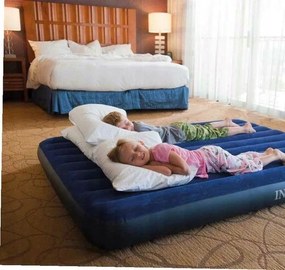 Saltea cu aer albastră pentru două persoane cu suprafață de catifea