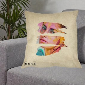 Perna Decorativa Portret Femeie Fragmentat Colorat, 40x40 cm, Crem, Husa Detasabila, Perna Inclusa, BEKZ®