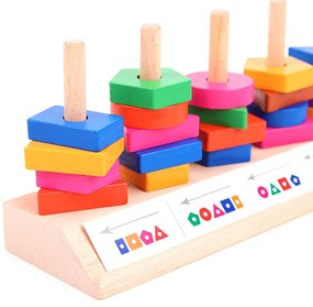 Jucărie Montessori din lemn cu sortator de forme