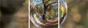 Tablou - Reflecție intr-o sferă transparentă (cu ceas) (90x30 cm)
