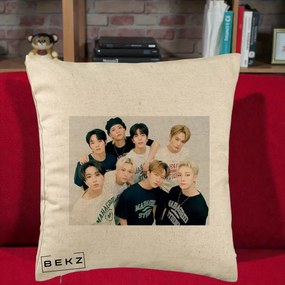 Perna Personalizata K-pop Stray Kids Foto Grup Text, 40x40 cm, Bej, Husa Detasabila, Perna Inclusa, BEKZ®