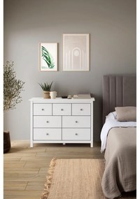 Comodă albă joasă din lemn de pin 110x80 cm Berna – Marckeric