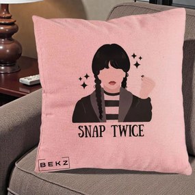 Perna Personalizata Wednesday Snap Twice, 40x40 cm, Roz, Husa Detasabila, Perna Inclusa, BEKZ®