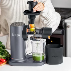 Storcator Ninja Cold Press JC151EU, 150W, 700 ml, Presare la rece, 2 filtre, Fara BPA, Functie reverse, Negru/gri