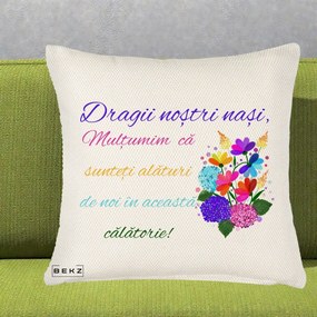 Perna Personalizata Dragii Nostri Nasi Multumim cu Flori Multicolore Colorat, 40x40 cm, Crem Reliefat, Husa Detasabila, Perna Inclusa, BEKZ®