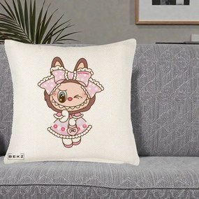 Perna Personalizata Labubu Lolita Roz cu Dantela, 40x40 cm, Crem Reliefat, Husa Detasabila, Perna Inclusa, BEKZ®