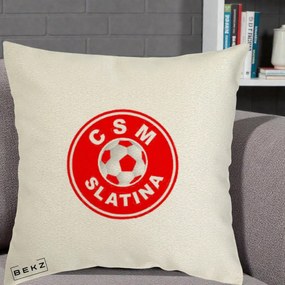 Perna Personalizata CSM Slatina Fotbal, 40x40 cm, Ecru, Husa Detasabila, Perna Inclusa, BEKZ®
