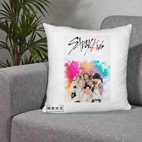 Perna Personalizata K-pop Stray Kids cu Splash Multicolor, 40x40 cm, Alb Pufos, Husa Detasabila, Perna Inclusa, BEKZ®