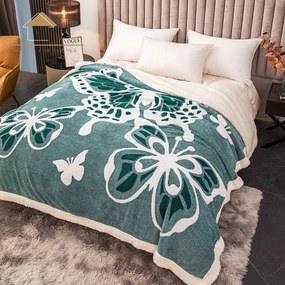 Patura super pufoasa cu blanita, 3D cu fluturi, 200x230 cm, PUF09