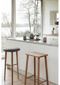 Scaun de bar în culoare naturală din lemn de stejar (înălțime șezut 72 cm) Folk – Hübsch