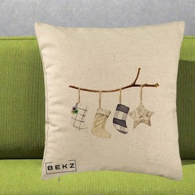 Perna Decorativa Ciorapi de Craciun pe Ramura, 40x40 cm, Bej, Husa Detasabila, Perna Inclusa, BEKZ®