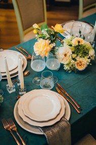 Set 24 Farfurii Mari Vintage White - (Glazurate Manual si Antichizare cu pensulare Cupru-Visiniu)