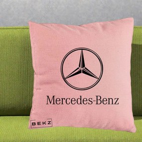 Perna Personalizata cu emblema Mercedes-Benz, 40x40 cm, Roz, Husa Detasabila, Perna Inclusa, BEKZ®