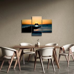 Tabloul cu bilă din sticlă în palmă (90x60 cm)