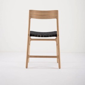 Scaun din lemn masiv de stejar Gazzda Fawn, negru