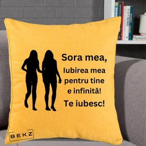 Cadou pentru Sora - Perna Personalizata Sora Mea Te Iubesc Siluete Negre Tinand Maini, 40x40 cm, Galben, Husa Detasabila, Perna Inclusa, BEKZ®