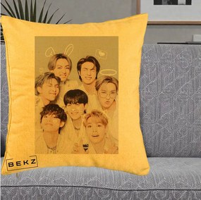 Perna Personalizata K-pop BTS Foto Grup Cute cu Animatii si 7 Membrii, 40x40 cm, Galben, Husa Detasabila, Perna Inclusa, BEKZ®