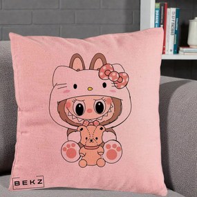 Perna Personalizata Labubu x Hello Kitty, 40x40 cm, Roz, Husa Detasabila, Perna Inclusa, BEKZ®