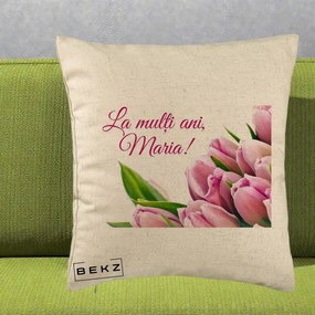 Cadou de Onomastica - Perna Personalizata La Multi Ani Maria Lalele, 40x40 cm, Bej, Husa Detasabila, Perna Inclusa, BEKZ®