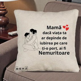 Cadou pentru Mama - Perna Personalizata Mama Nemuritoare Kawaii, 40x40 cm, Bej Canapea, Husa Detasabila, Perna Inclusa, BEKZ®