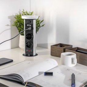 Priză încorporabilă în blat Camino GTV, încărcător wireless 10W, 2 prize Schuko, USB A + C, negru, D:80 mm D:80 mm, Aluminiu/Plastic, Negru