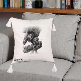 Perna Personalizata Berserk Guts Armor of Darkness Manga, 40x40 cm, Bej cu Franjuri, Husa Detasabila, Perna Inclusa, BEKZ®