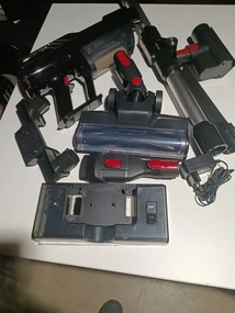La mâna a doua: Aspirator fără fir Oliver Voltz OV51001Q, 250W, Li-ion 2500 mAh, 3 viteze, 0.6 l, 25 kPa, Ecran tactil, Negru