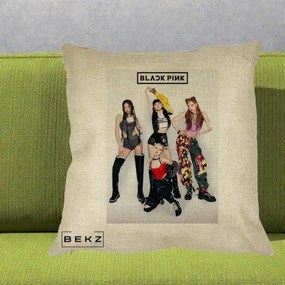 Perna Personalizata K-pop BLACKPINK Fotografie Grup Tinute Edgy, 40x40 cm, Crem, Husa Detasabila, Perna Inclusa, BEKZ®