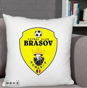 Perna Personalizata FC Brasov Fotbal Romania, 40x40 cm, Alb Pufos, Husa Detasabila, Perna Inclusa, BEKZ®