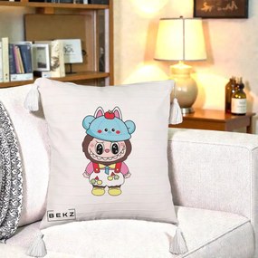 Perna Personalizata Labubu x Urs Albastru Colorat, 40x40 cm, Bej cu Franjuri, Husa Detasabila, Perna Inclusa, BEKZ®