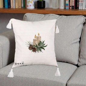 Perna Decorativa Lumanari cu Ilex si Conuri Ilustratie, 40x40 cm, Bej cu Franjuri, Husa Detasabila, Perna Inclusa, BEKZ®
