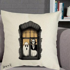Perna Decorativa Halloween Fantoma si Dracula la Fereastra, 40x40 cm, Ecru, Husa Detasabila, Perna Inclusa, BEKZ®