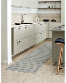 Covor pentru exterior și interior gri 70x90 cm Carl Warm Grey – Pappelina