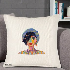 Perna Decorativa Portret Femeie Etnic Colorat, 40x40 cm, Crem Reliefat, Husa Detasabila, Perna Inclusa, BEKZ®