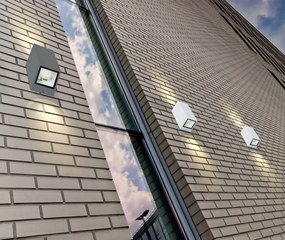Aplica moderna exterior cu iluminat ambiental IP54 JAKE WALL 2 alba ZZ AZ3322