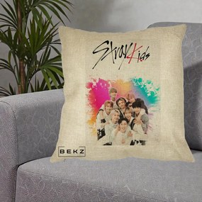 Perna Personalizata K-pop Stray Kids cu Splash Multicolor, 40x40 cm, Crem, Husa Detasabila, Perna Inclusa, BEKZ®