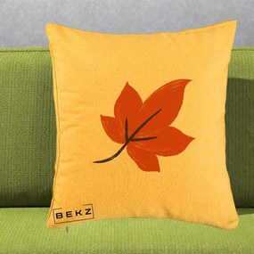 Perna Decorativa Frunza de Toamna Portocalie, 40x40 cm, Galben, Husa Detasabila, Perna Inclusa, BEKZ®