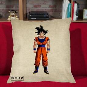Perna Personalizata Dragon Ball Goku Complet in Gi Portocaliu, 40x40 cm, Crem, Husa Detasabila, Perna Inclusa, BEKZ®