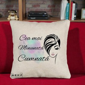 Cadou pentru Cumnata - Perna Personalizata Cea mai Minunata Cumnata cu Silueta Dama si Pete Multicolor, 40x40 cm, Bej Canapea, Husa Detasabila, Perna Inclusa, BEKZ®