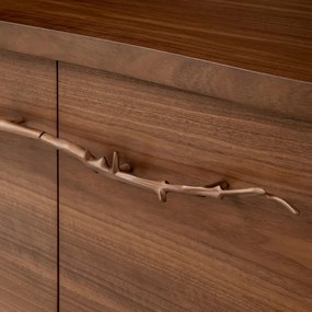 Vitrina design LUX, Furnir de nuc, Charford