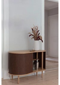 Comodă maro/în culoare naturală joasă cu aspect de lemn de stejar cu ușă glisantă 100x67 cm Audacious – UMAGE