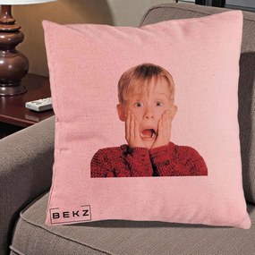 Perna Decorativa Kevin Singur Acasa, 40x40 cm, Roz, Husa Detasabila, Perna Inclusa, BEKZ®