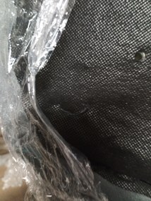 PROMOTIE Scaun de catifea gri inchis COMO cu picioare negre calitatea II