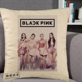 Perna Personalizata K-pop BLACKPINK Poster Roz Tinute Coordonate, 40x40 cm, Bej, Husa Detasabila, Perna Inclusa, BEKZ®