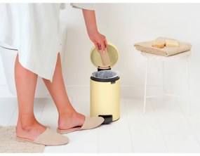 Cos de gunoi cu pedala Brabantia NewIcon 1008836, 3 L, Inchidere lina, Baza antiderapanta, Galben