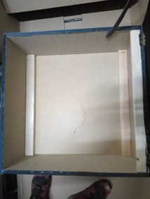 Oferta Taburet Zenova gri inchis cu spatiu de depozitare 65x65 cm Clasa II