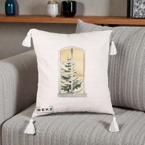 Perna Decorativa Fereastra cu Brad de Iarna, 40x40 cm, Bej cu Franjuri, Husa Detasabila, Perna Inclusa, BEKZ®