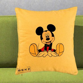 Perna Personalizata Mickey Mouse Relaxat, 40x40 cm, Galben, Husa Detasabila, Perna Inclusa, BEKZ®