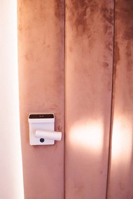 Aplica cu reader LED pentru dormitor Lofer alba